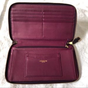 Coach Continental large pebbled leather wallet